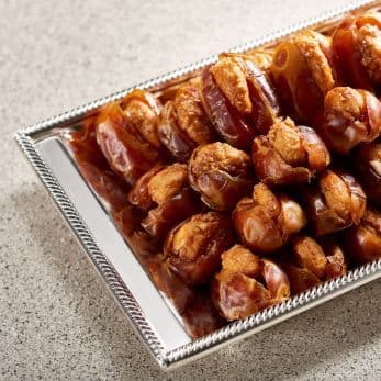 Bateel Kholas Dates with Caramelised Cashew